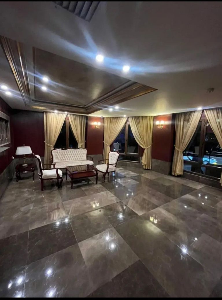 مشاورین املاک ملک یاب